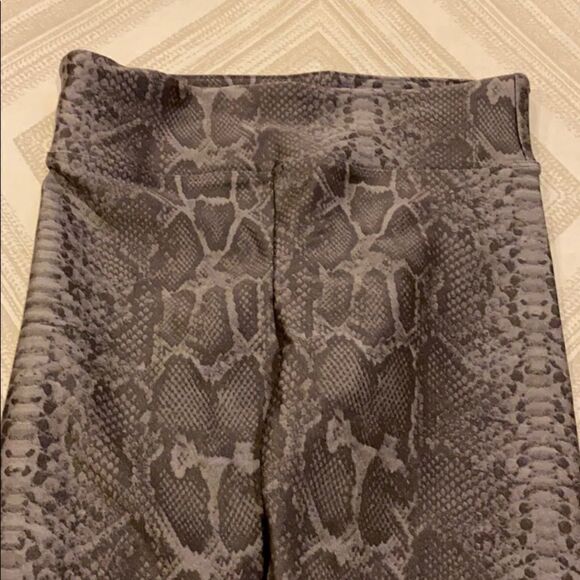 Koral Drive Python Printed High-Rise Leggings - Picture 6 of 7